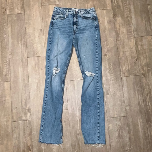 Zara Flare Jeans size 6 High Waisted Distressed Medium Wash - Picture 5 of 12